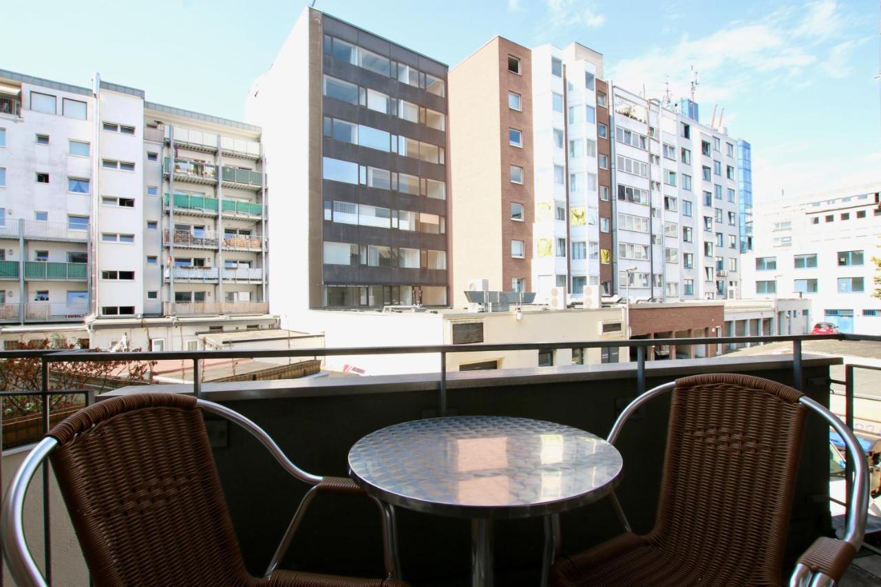 Arthouse Apartments Im Pantaleonsviertel Cologne Exterior photo